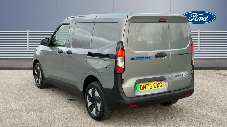 Ford Transit Courier E-Transit Courier 100kW 43kWh Trend Van Auto